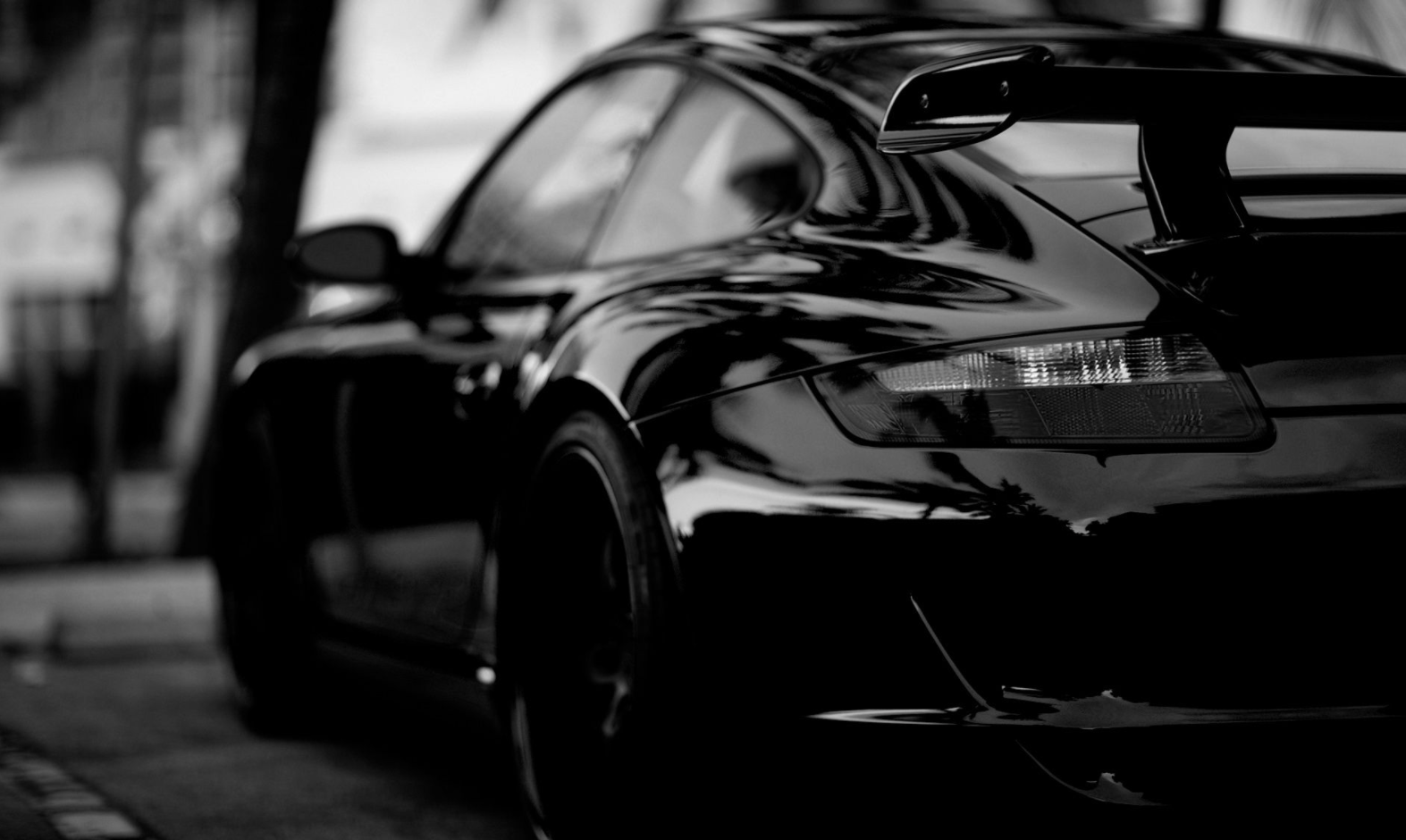 Mr. Unexpected – Speed, Seduction, and the Art of Losing Control